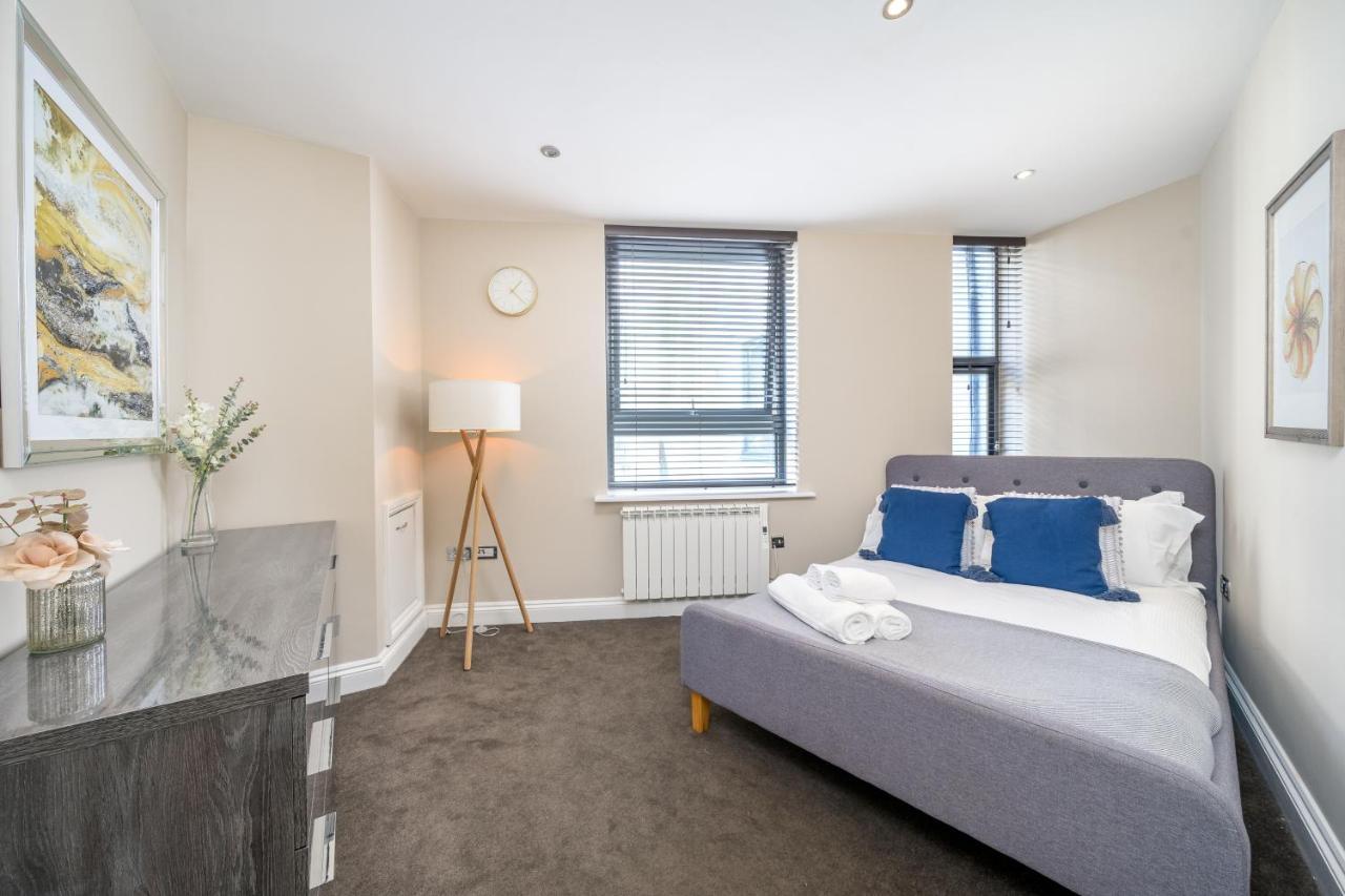 Spacious 2 Bedroom Apartment - Sleeps 6 Brighton Bagian luar foto